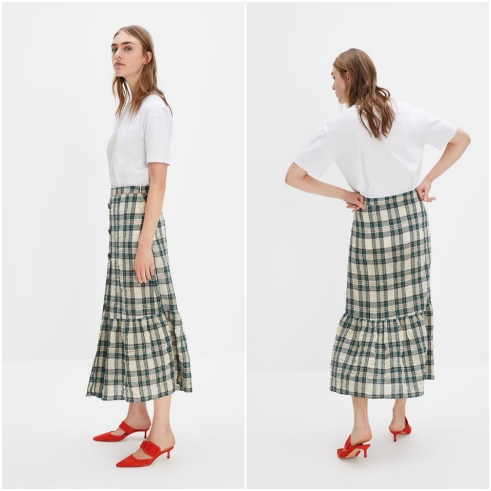 [LAST]NWT Zara Size S Plaid Midi Ruffled Front Buttons Skirt - Picture 3 of 5